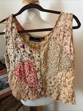 Sacred Threads Cream Floral Patchwork Button-Front Camisole Top